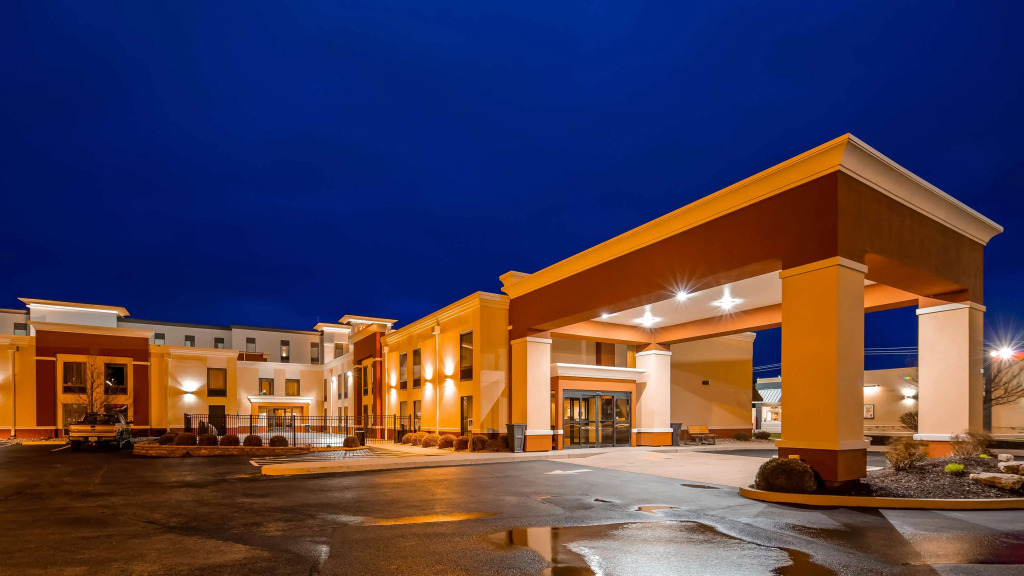 Best Western Plus Parkway Hotel