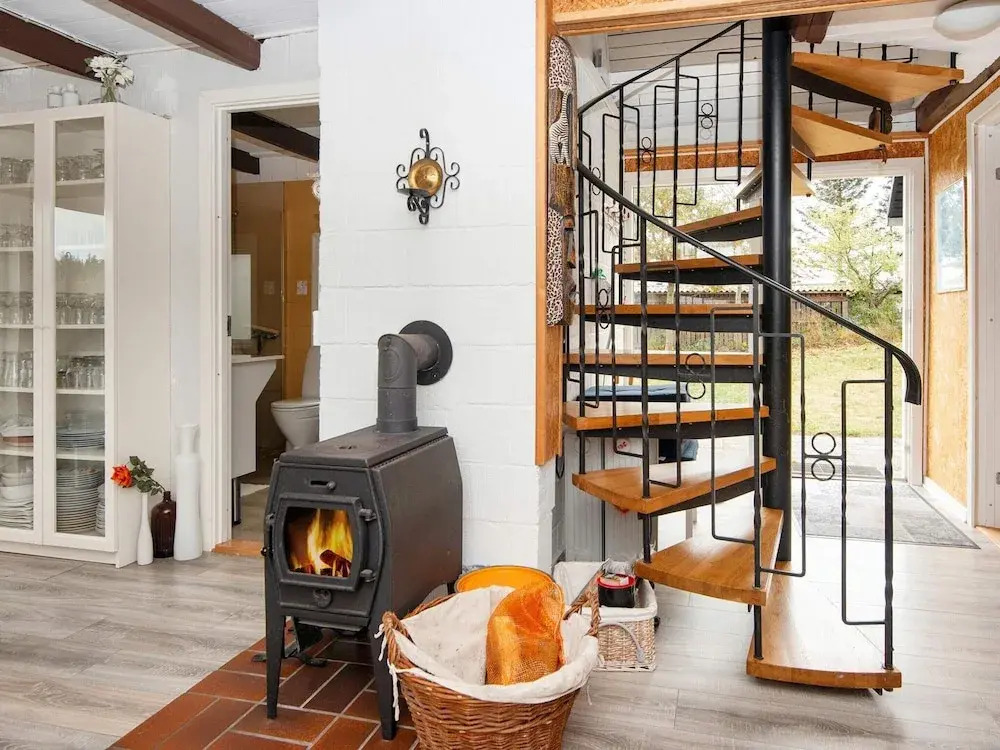 6 person holiday home in Ebeltoft