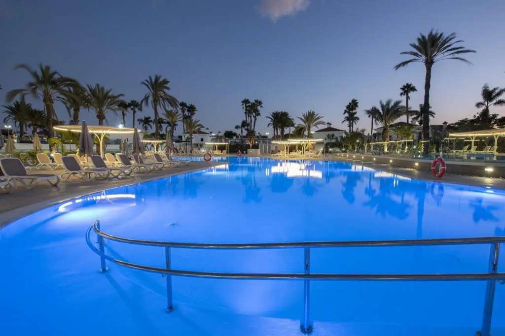 Hotel LIVVO Dunagolf Suites