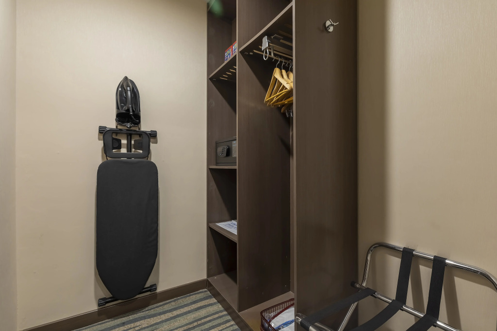 Holiday Inn Express Shenyang North Station by IHG