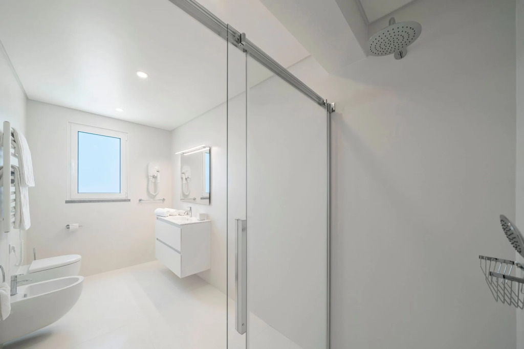 Premium Contemporary Villa, Panoramic View Over Funchal And The Sea | Grandview