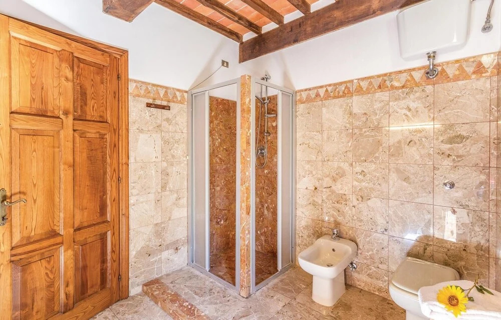 Beautiful Home in Castiglion Fiorentino With 4 Bedrooms, Wifi and Outdoor Swimming Pool