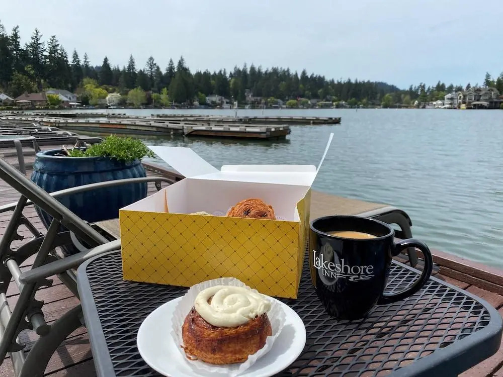 Lakeshore Inn