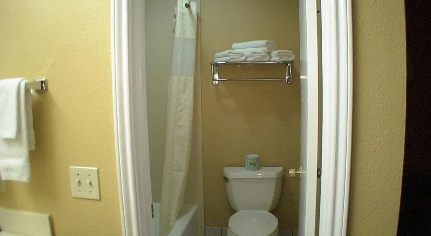 La Grange Executive Inn and Suites