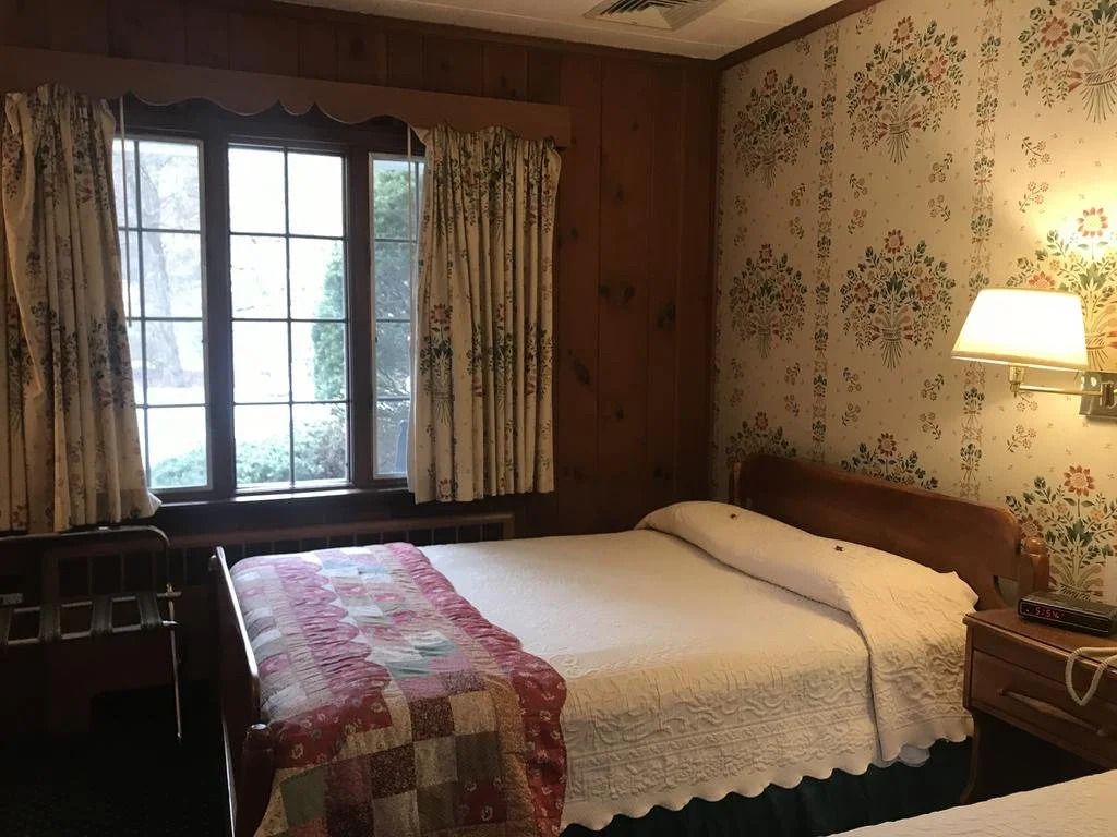 1896 House Inn & Country Lodgings