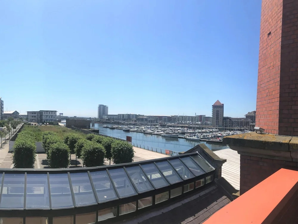 Ice House Apartments