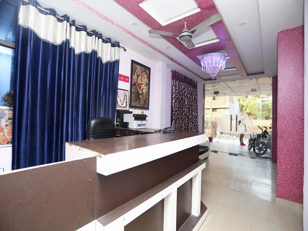 OYO 14983 Gawala Ashram