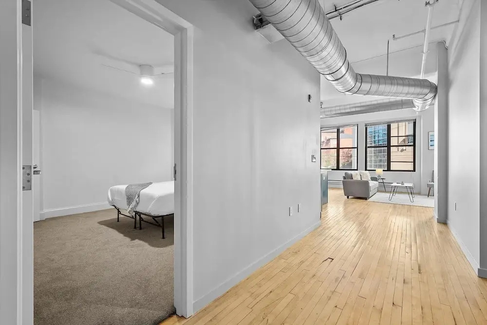 FRONTDESK 1014 Fifth Ave Apts Uptown Pittsburgh