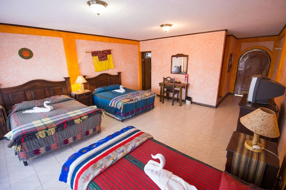 Hotel Tiosh Abaj
