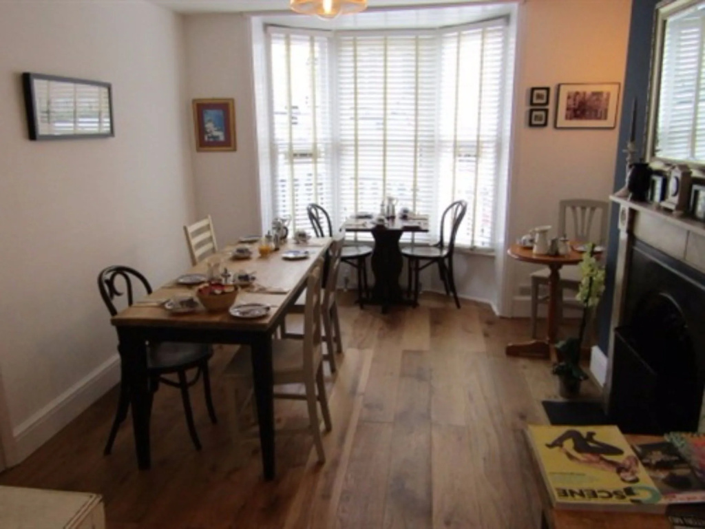 Starlings Guest House