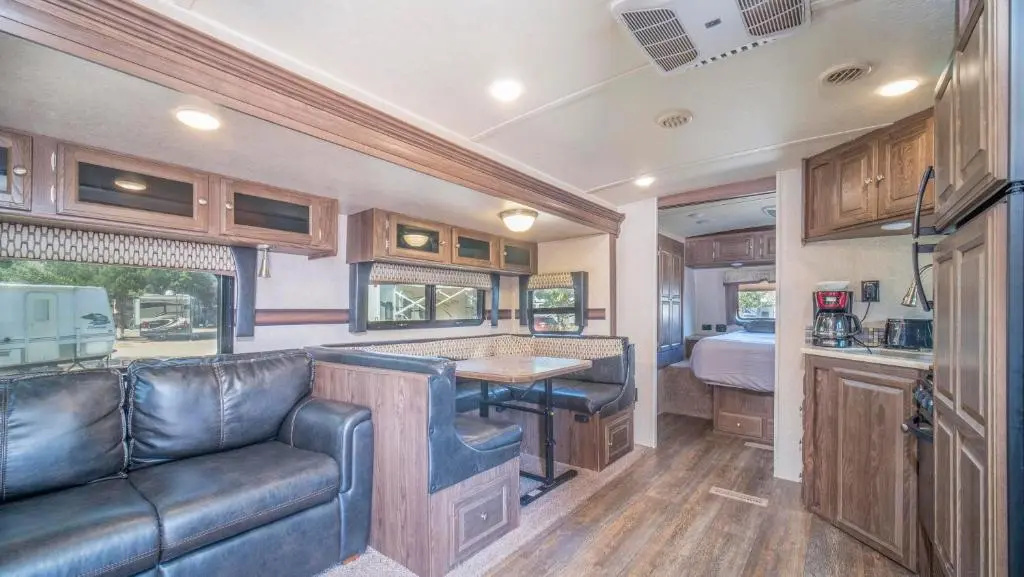 Outdoor Experience Glamping Trailer OK36