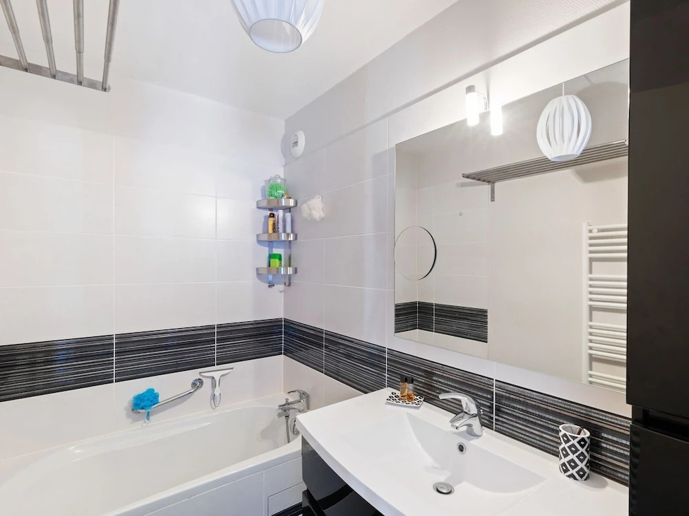 Duplex Apartment IN THE City Centre With Private CAR Park
