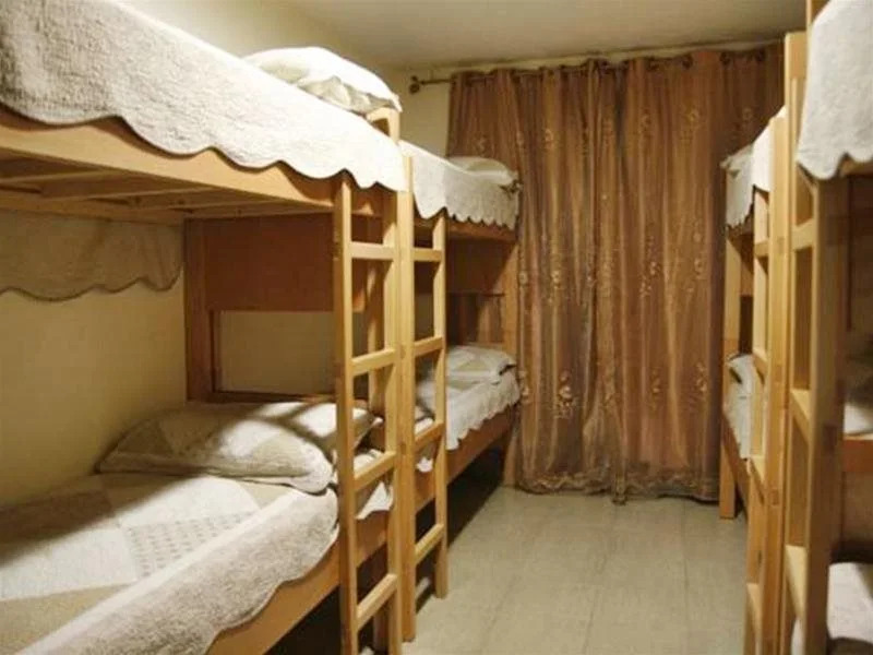 New Palm Hotel & Hostel