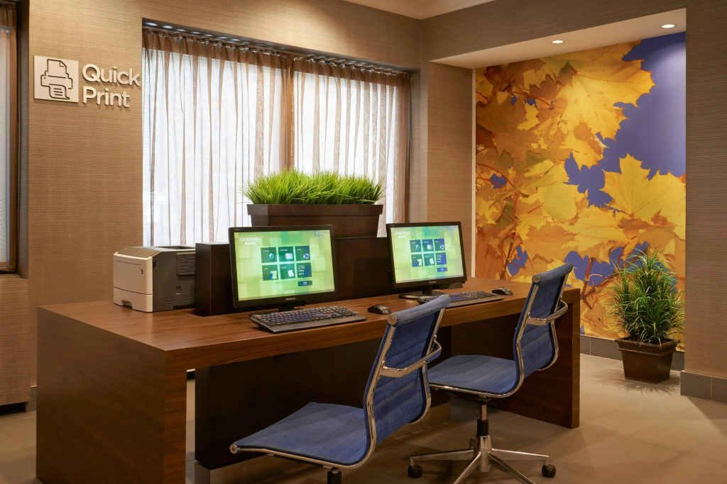 Courtyard by Marriott Toronto Downtown
