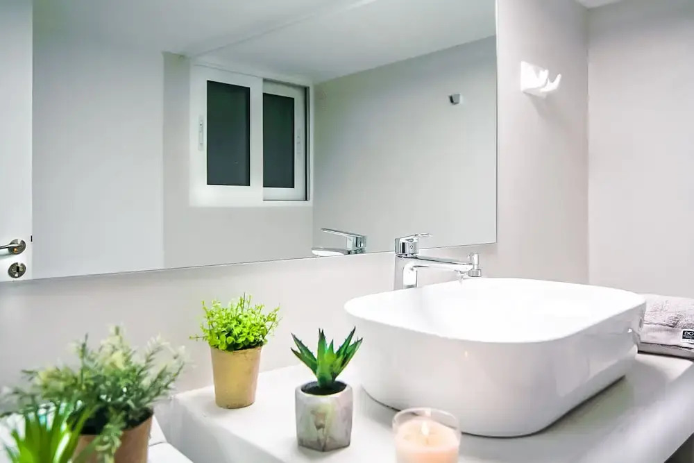 Charming 2 bdr apt next to Piraeus port