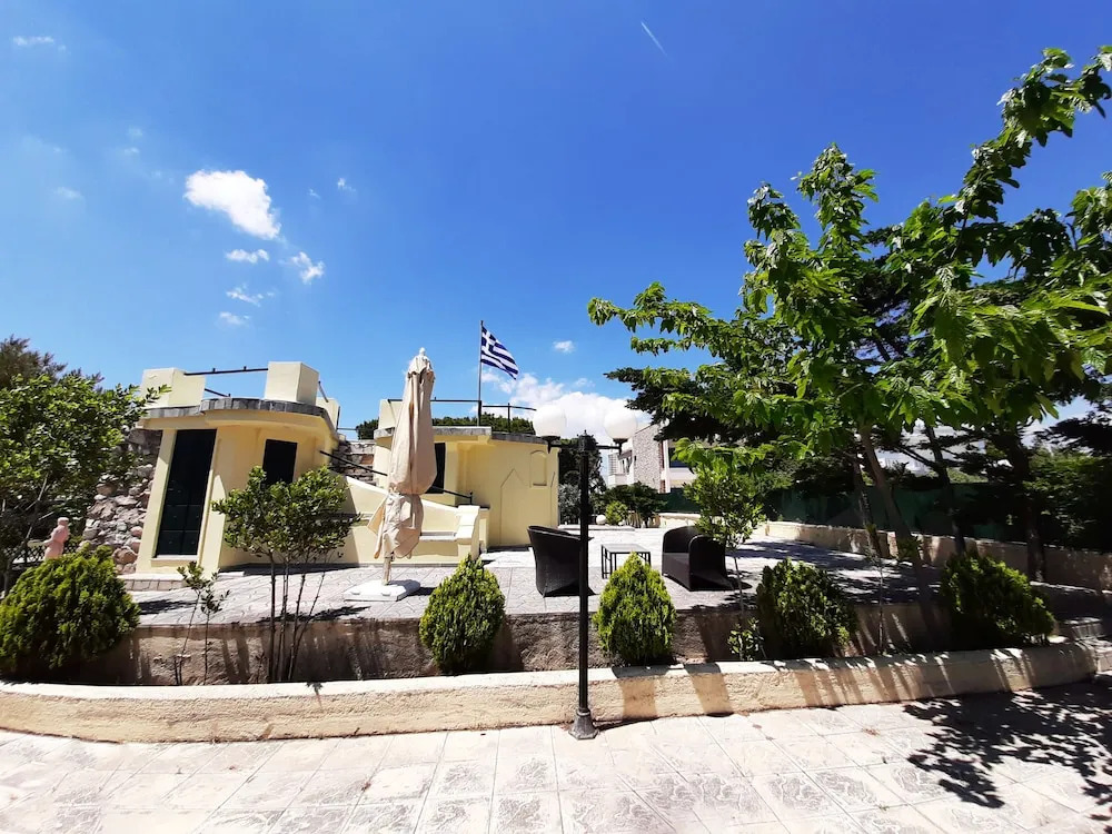 Silis Beach House