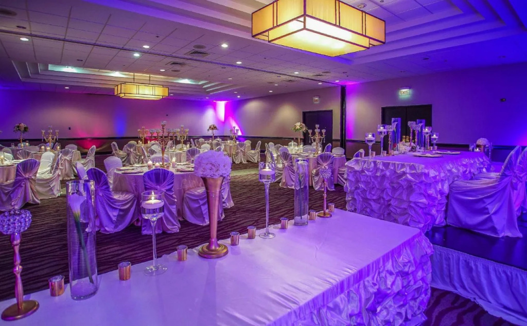 Embassy Suites Detroit - Southfield