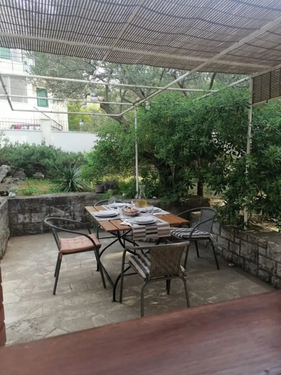 Olive - 150 m From sea - H