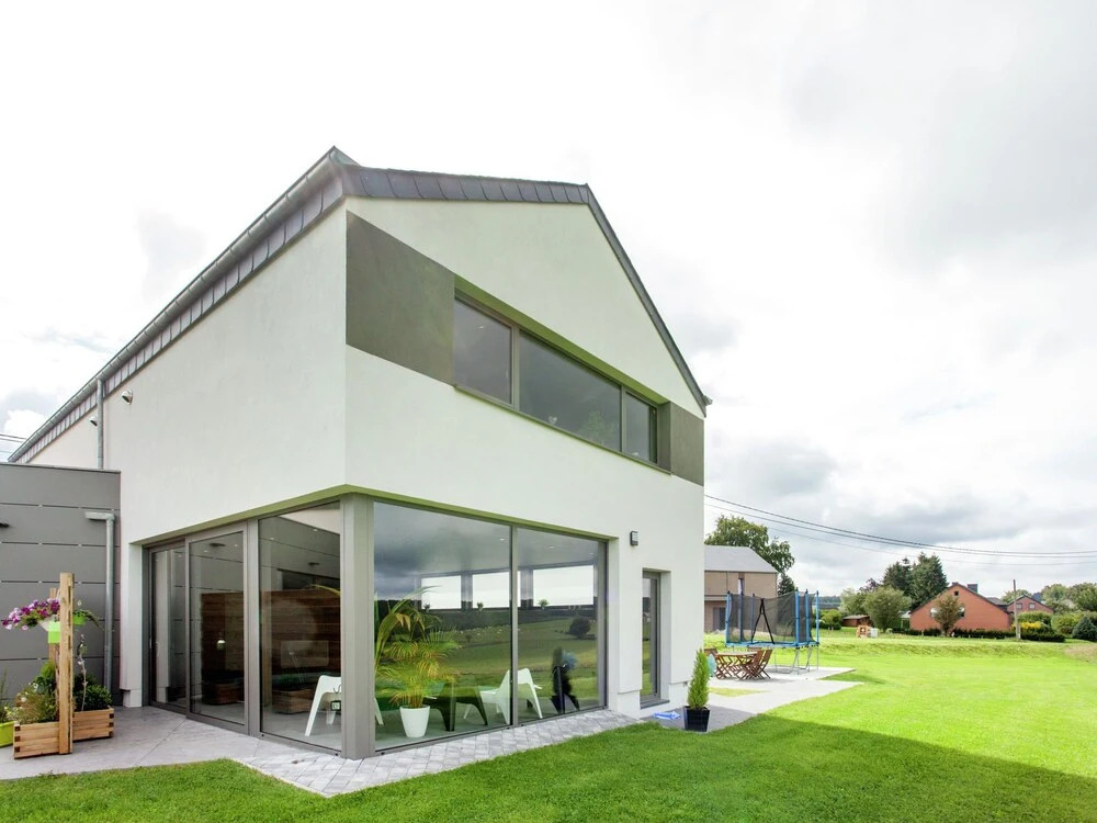 Lush Holiday Home with Private Swimming Pool in Tenneville