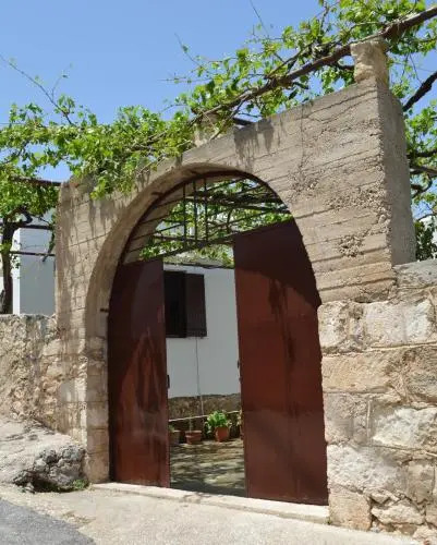 Traditional Villa Kapare