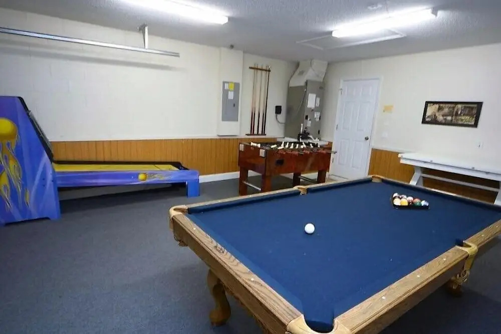 1059 3B Home W/Water View! Hottub! Games Room!