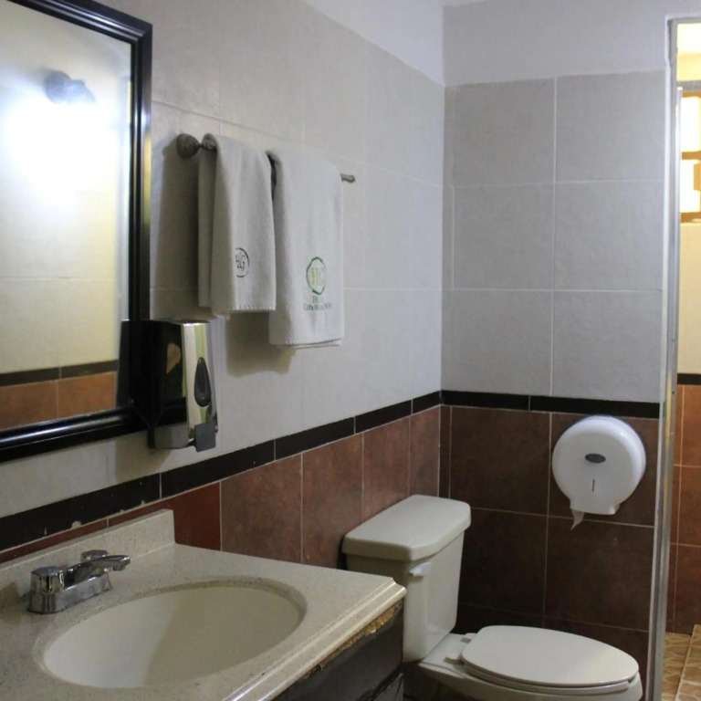 Hotel Guaranducha Inn