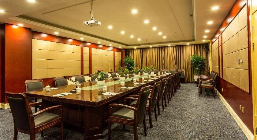 GreenTree Eastern Changchun FAW West Station Hotel