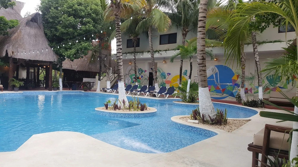 Jungle House Tulum Hotel & Hostal