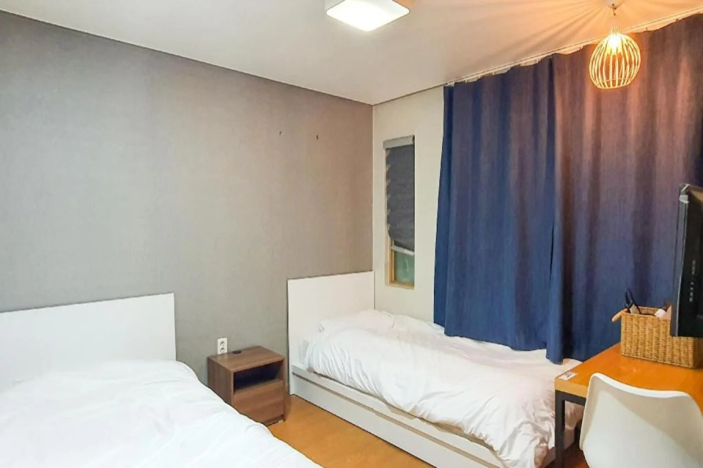 3 Guest House