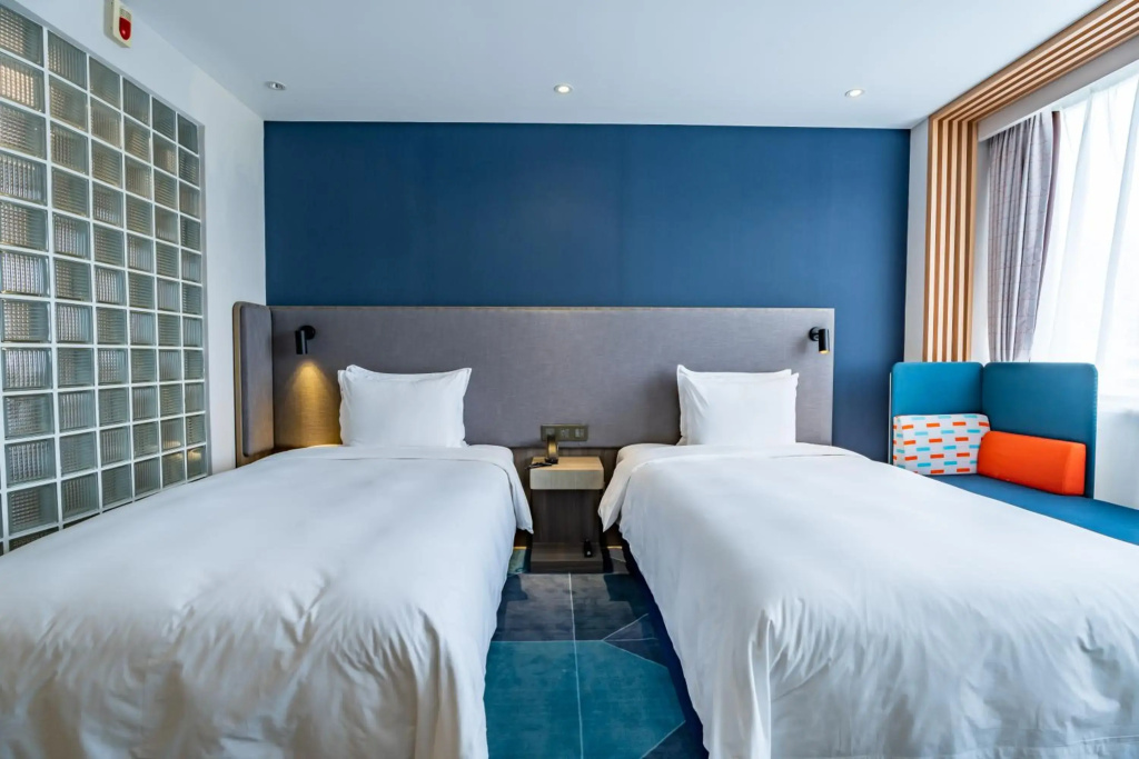 Holiday Inn Express Shanghai Jinqiao Central by IHG
