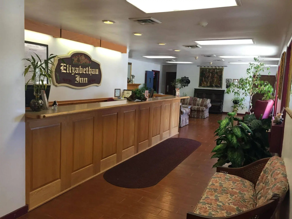 Elizabethan Inn