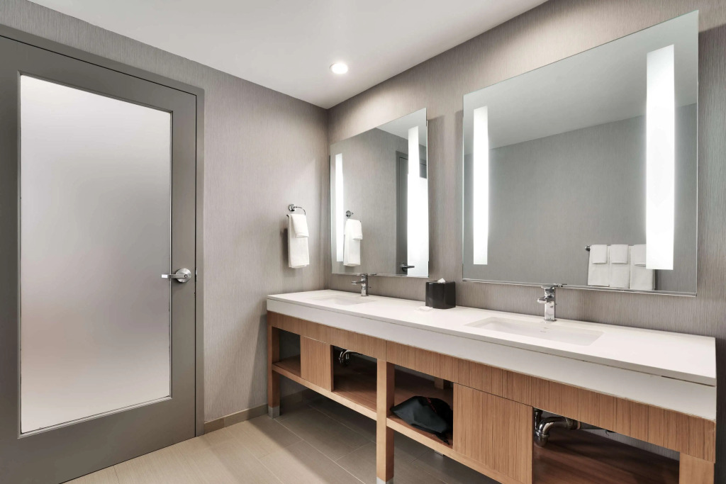 Hyatt Place at Anaheim Resort / Convention Center