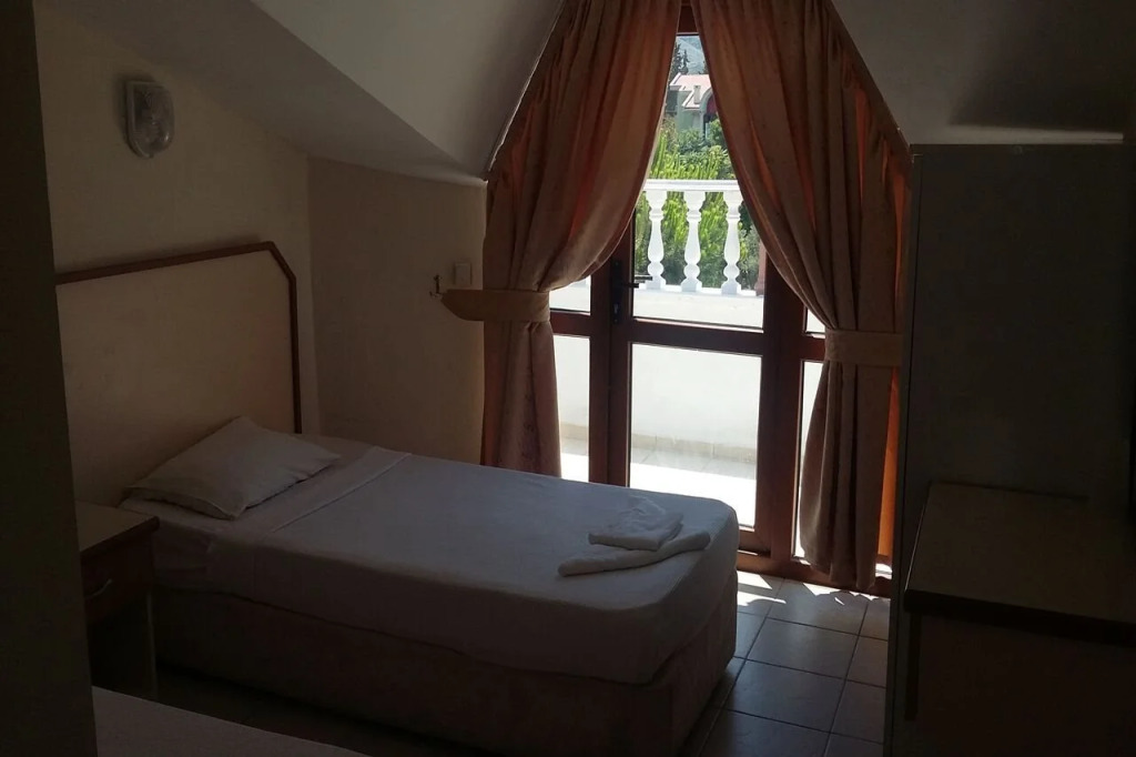 Ünver Hotel