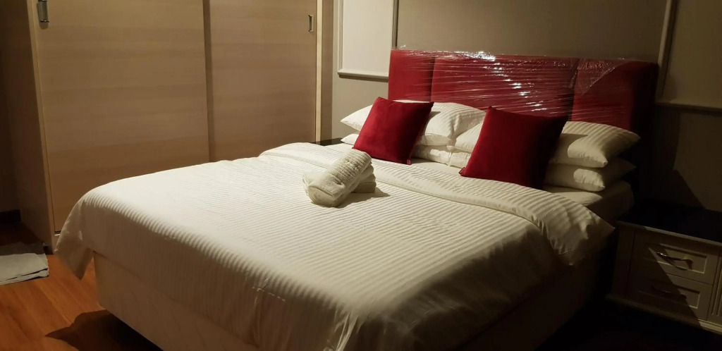 Q Suite at i-City 2Br FREE PARKING WIFI NETFLIX