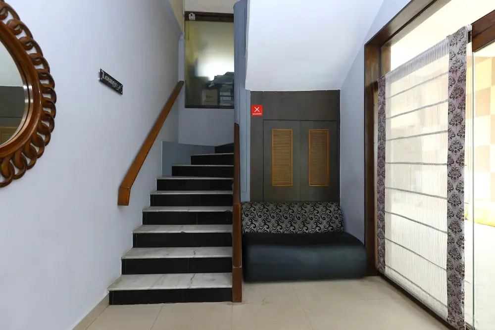 Hotel Planet Grande by OYO Rooms