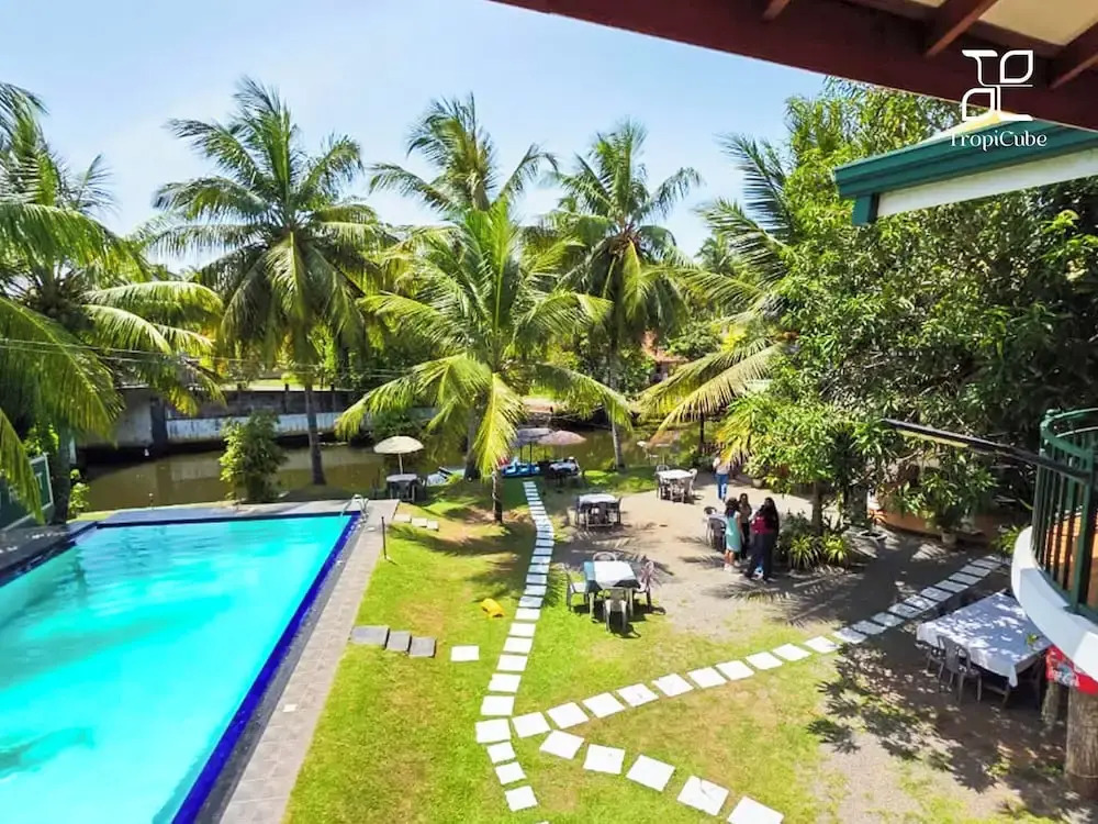 Lake View Resort