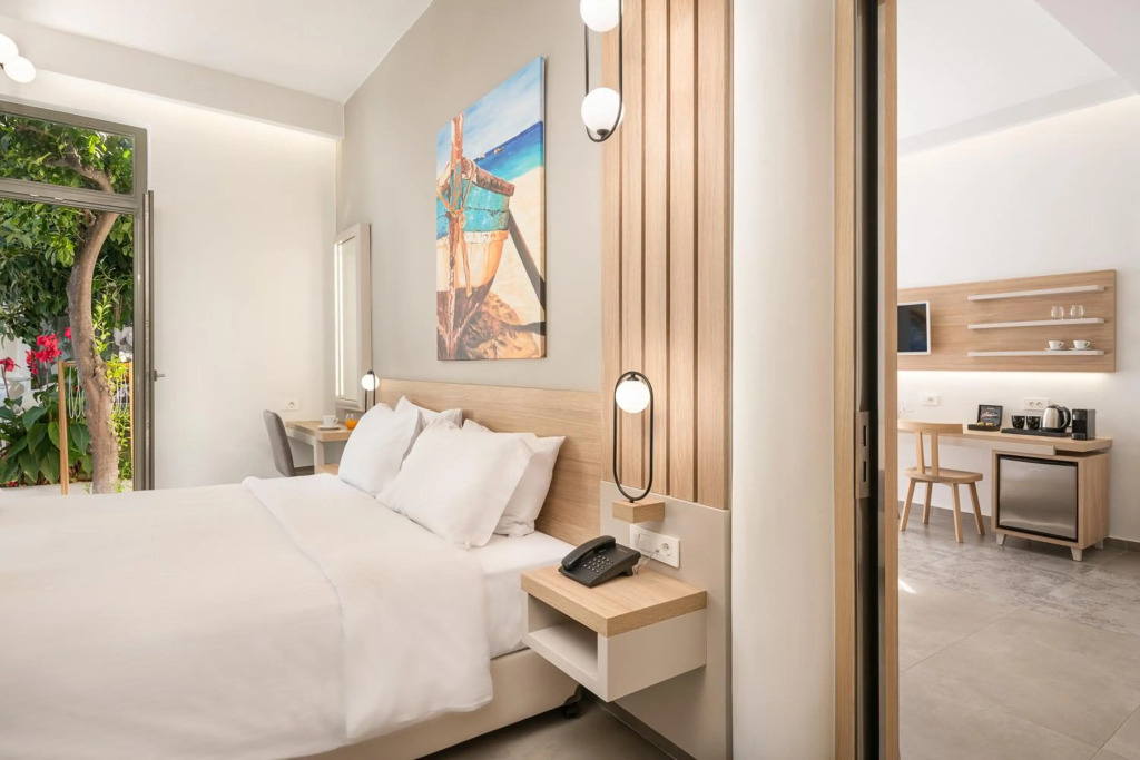 Epavli Boutique Luxury Suites