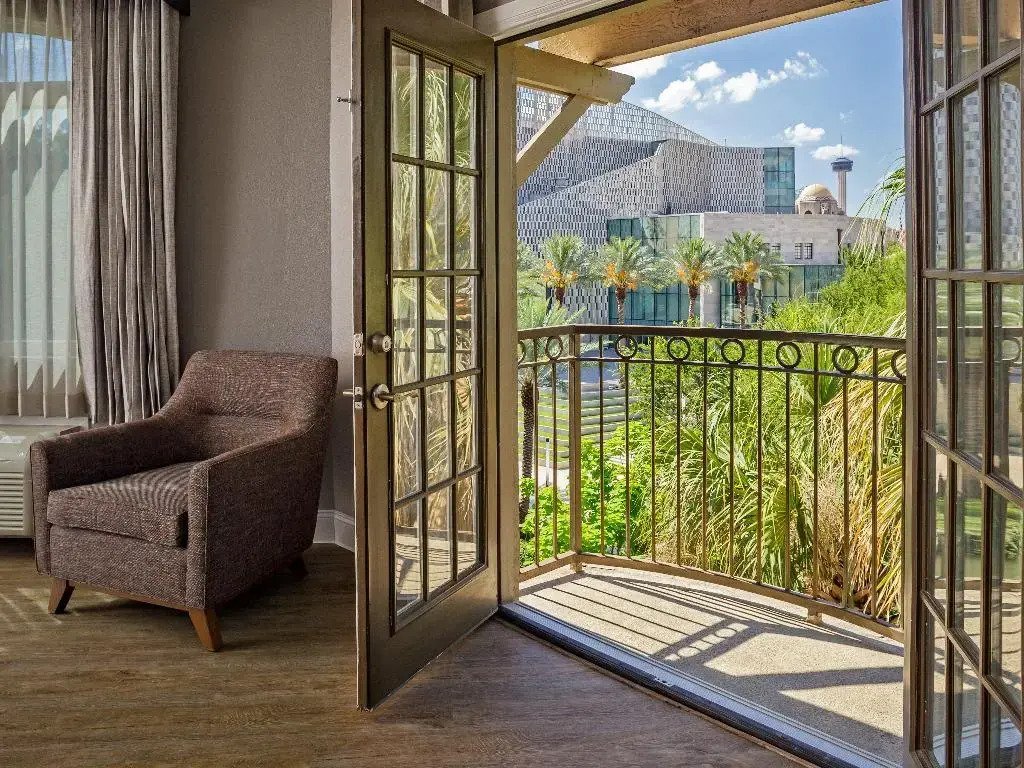 Hotel Indigo San Antonio Riverwalk by IHG