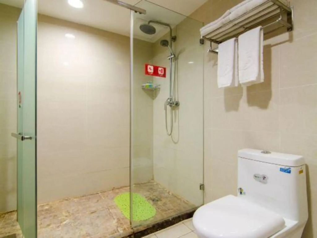 Leisurestay Hostel