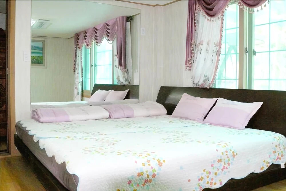 cheongpyeong iris pension