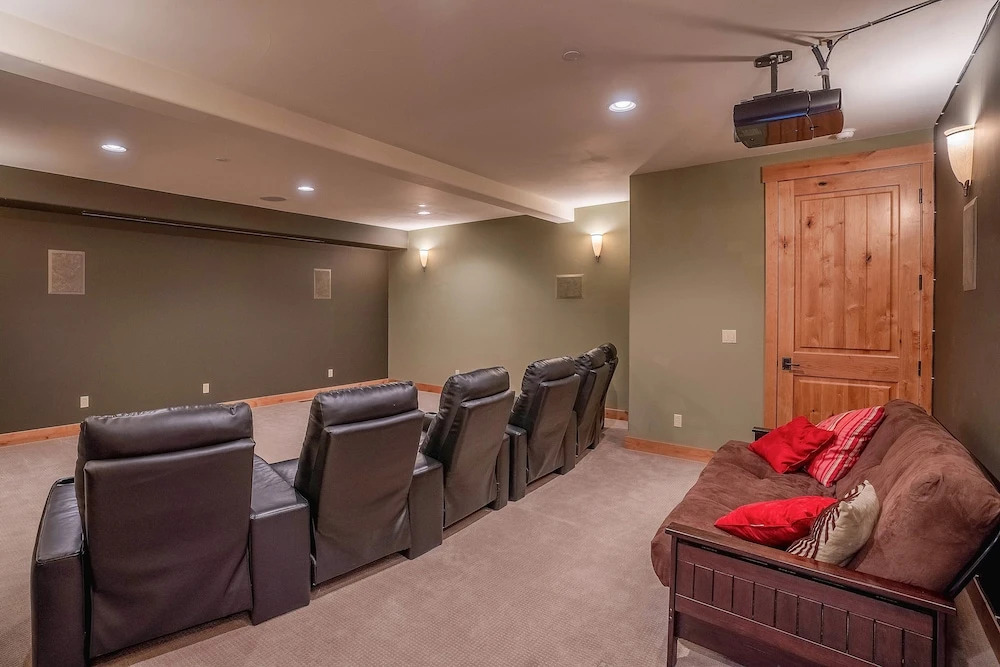 Luxe Near Meeks Bay W/ Unbeatable Tahoe Views 6 Bedroom Home