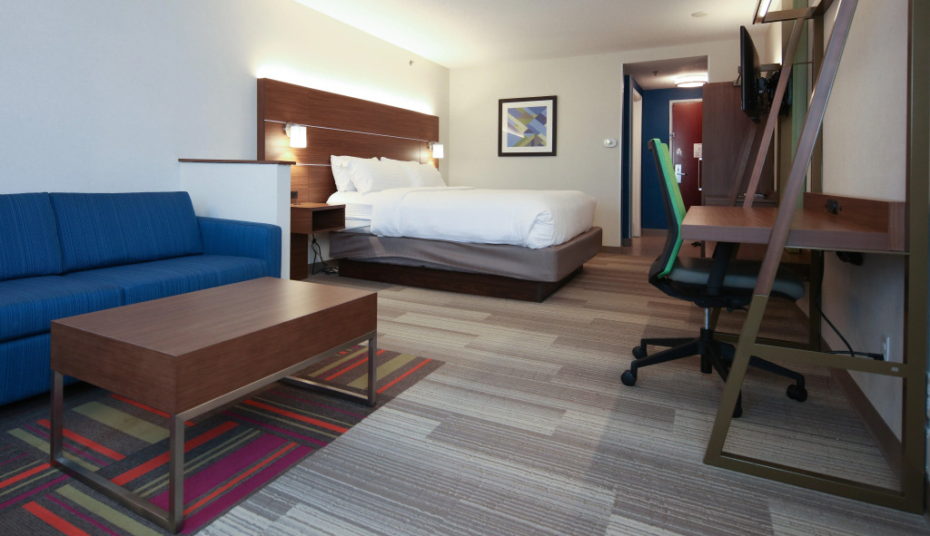 Holiday Inn Express Hotel & Suites Cincinnati Southeast Newport by IHG