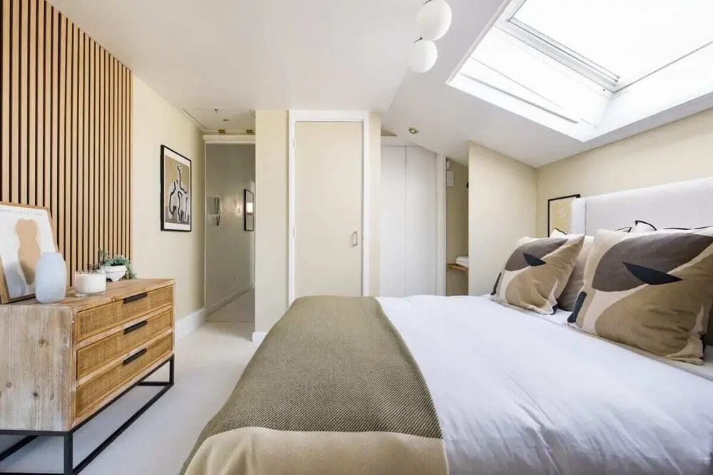 The Shadwell Secret - Contemporary 4bdr House