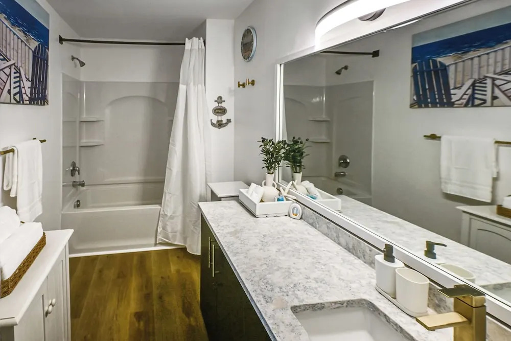 Walk to Beach: Ocean City Condo w/ Private Patio