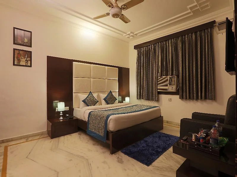 Hotel Star By Star Group- Near Delhi Airport