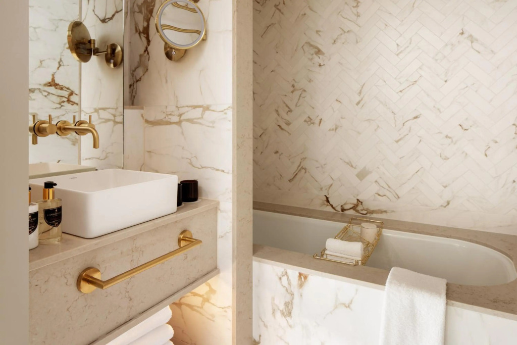Montcalm Mayfair, Autograph Collection