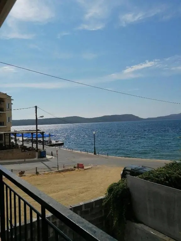 Alexis Apartments