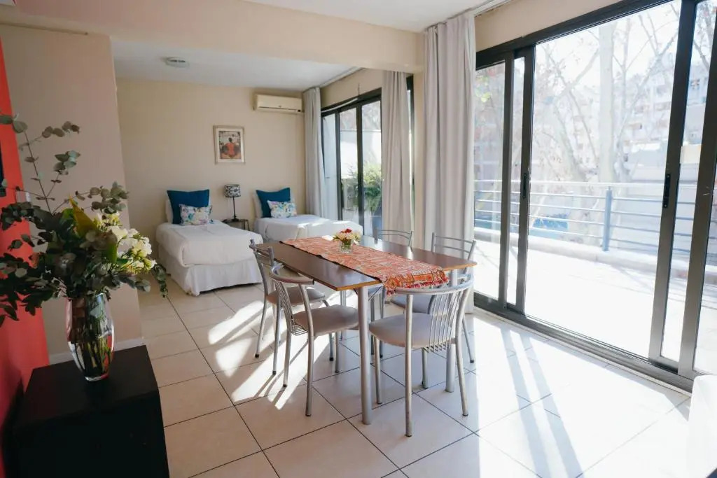 Uvas Apart Hotel