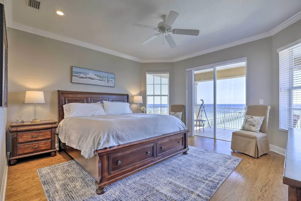 Waterfront Gem w/ Pool & Dock in Apollo Beach