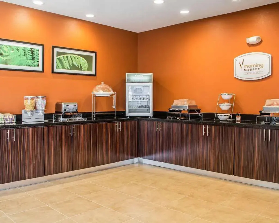 Sleep Inn & Suites